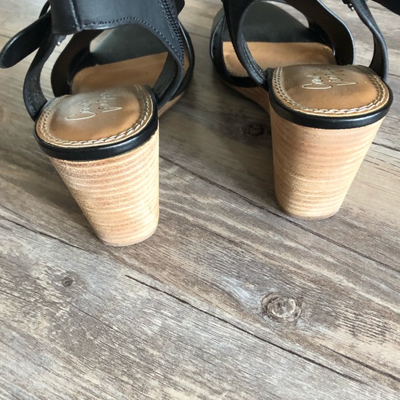 Crown Vintage Lillee Wedge Sandal - Picture 7 of 8